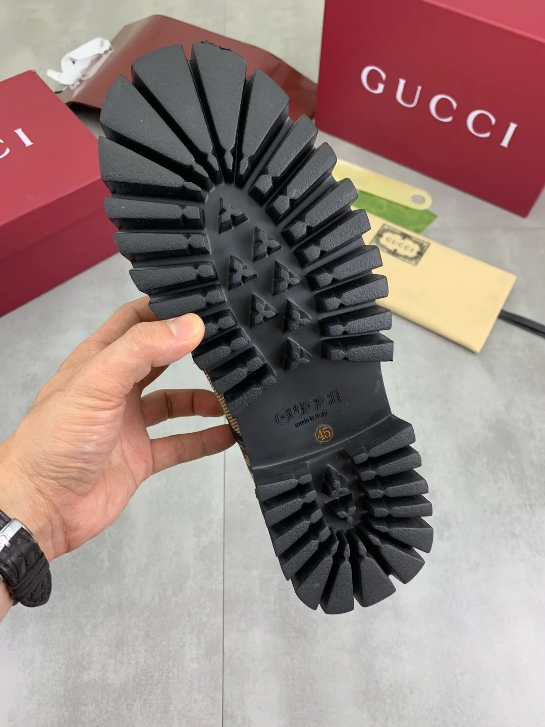 Men's Men's Shoes 💰P420 💰【New Style】 Gucci lazy slip-on couple 🧑‍🤝‍🧑 style high-top leather shoes hot selection (Gucci GUCCI) official website latest Gucci lazy 🎁 leather shoes, hot style 💥 style is simple and elegant, exclusive for trendy men. Unique official website latest brand original double G pressure Floral elements 👑 Original Gucci decoration, fashionable and elegant, fabric original calfskin with double G denim ✅ Fully imported soft sheepskin lining, official website designated wear-resistant lightweight foam business outsole, classic model taken in kind 🎬 Size: 35-46 Various colors available